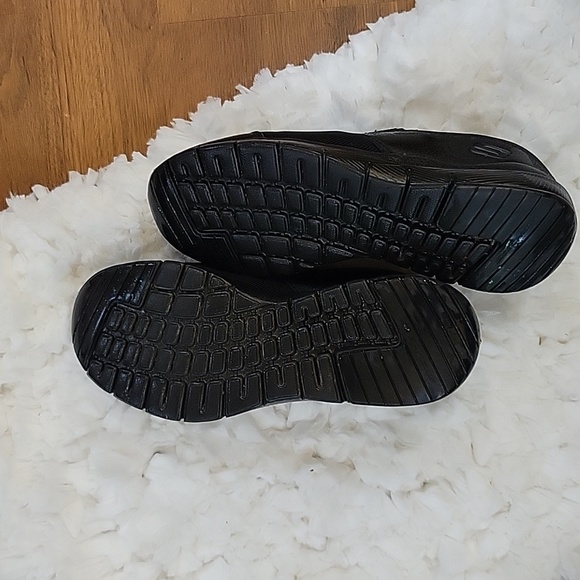 Skechers black mesh memory foam SlipOn shoes rubber sole 10 Excellent condition… - Picture 8 of 8